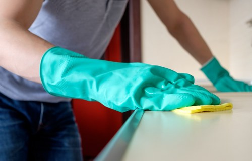 Deep cleaning service in Croydon for kitchen and bathroom surfaces