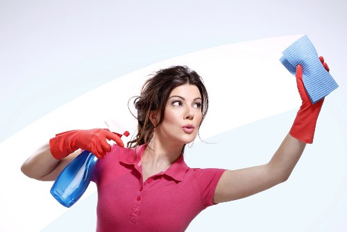Kitchen deep clean during end of tenancy cleaning in Croydon